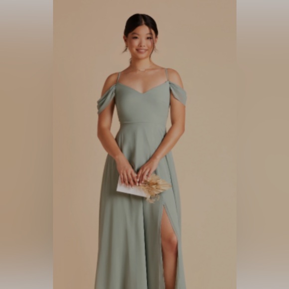 Devin dress with slit in sage - Picture 1 of 1